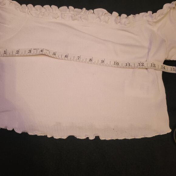 Urban Outfitters White Long Sleeve Peasant Off the Shoulders Crop Top LG - Picture 6 of 7